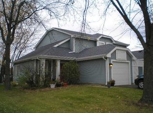 20 Fallbrook Dr, Glendale Heights, IL