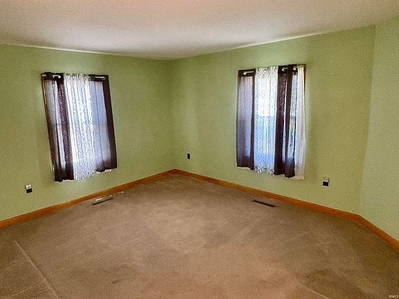 2nd image of 1210 S McKinley Ave