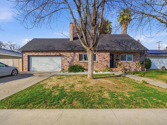 2nd image of 2808 W Tulare Avenue