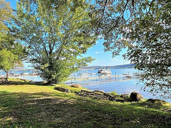 Deeded Lake Frontage