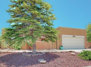 7561 Kachina Loop, Santa Fe, NM 87507