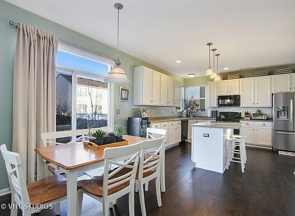 4th image of 1852 Sebastian Dr