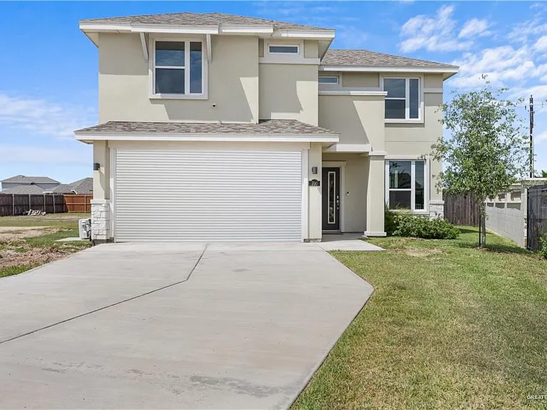 700 S Tecate Dr — Photo 1