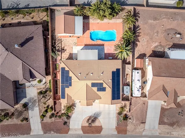 6830 Longmeadow Dr, Pahrump, NV 89061