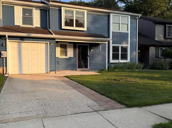904 Westerly Dr, Marlton, NJ 08053