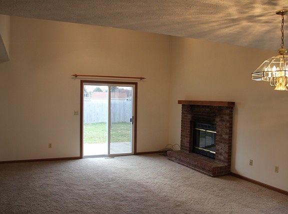 3rd image of 3604 Starks Dr