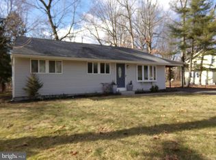 9 Pear Ave, Browns Mills, NJ 08015