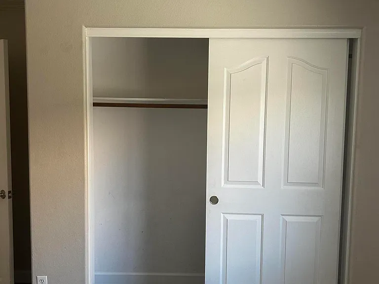 1489 S Dove St — Photo 34