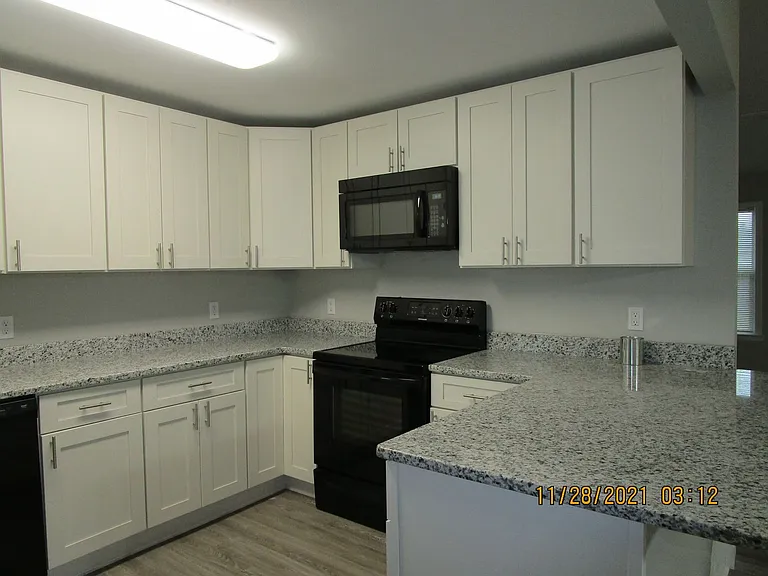 5921 Howard Rd — Photo 3