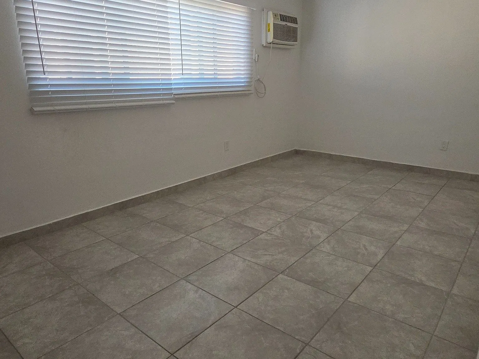 8553 Cedros 1BD 1BA — Photo 4