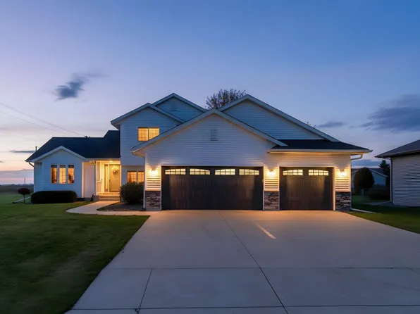 2595 Fox Hollow Ln, Owatonna, MN 55060