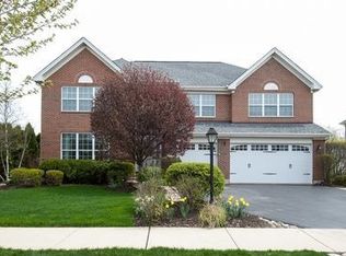 1205 S Old Forge Ct, Palatine, IL 60067