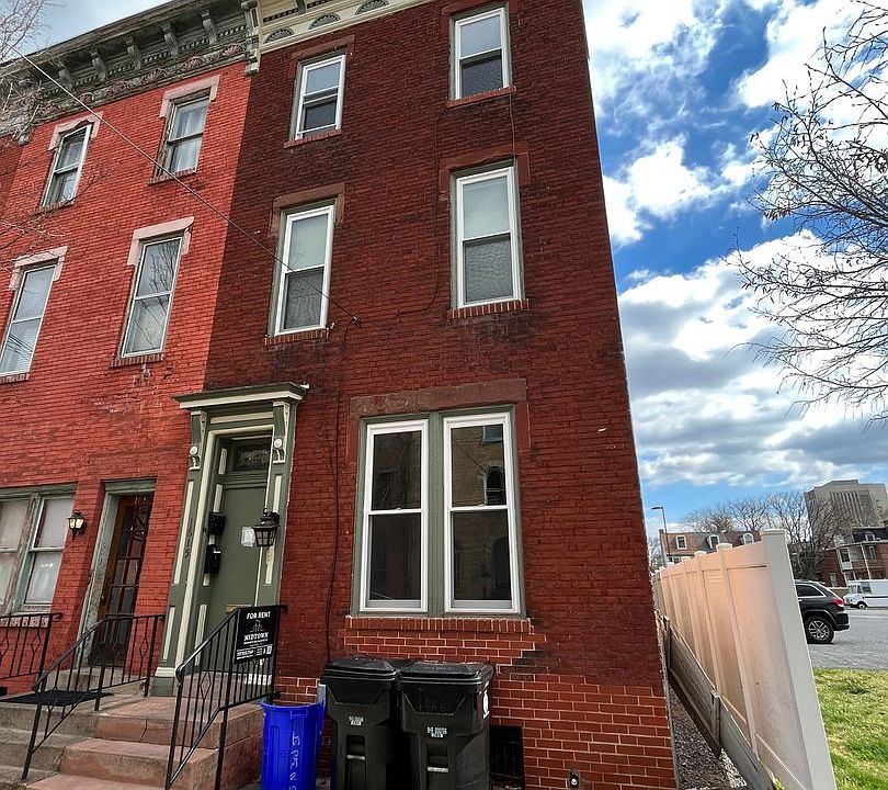 1st image of 1615 N 3rd St Unit 1