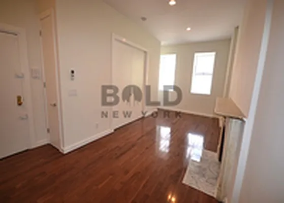 Rented by Bold New York | media 26
