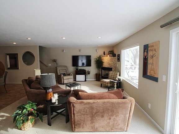 4th image of 16771 255th Ave Unit B