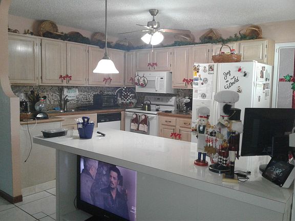 4th image of 5642 Waltham Way