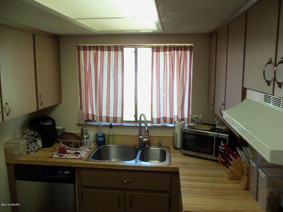 4th image of 106 Northbrook Ln
