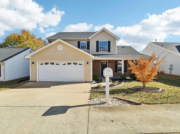 12 Seaside Ln, Greer, SC 29650