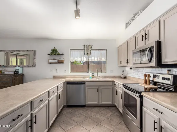 25738 W Gibson Lane, Buckeye, AZ 85326