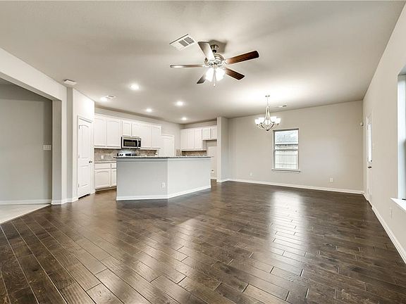 5th image of 1812 Bersano Ave