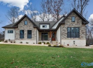 60 Trail Loop Rd, Huntsville, AL 35803