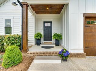 4893 Preserve Dr, Chattanooga, TN 37416