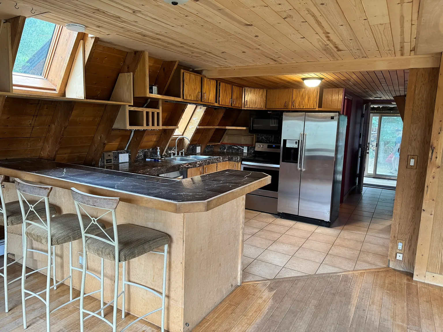 2 bed, 800 sqft, $2,800 — Photo 3