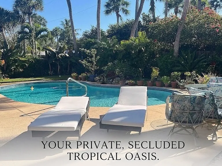 907 Sandy Oaks Dr — Photo 1