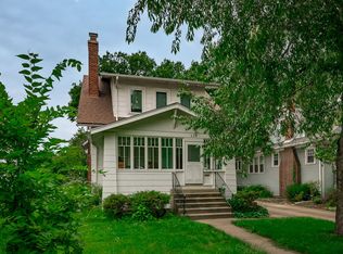 110 N Pine St, Elmhurst, IL 60126