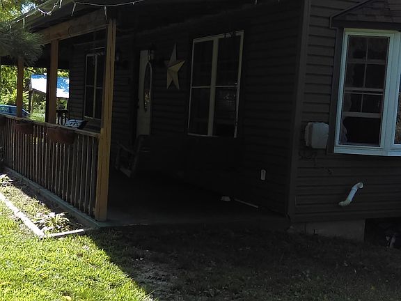 2nd image of 4495 Hillside Ave