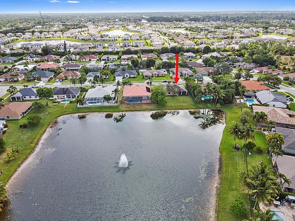 2nd image of 105 Venetian Lane