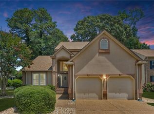 107 Swanson Ct, Yorktown, VA 23693