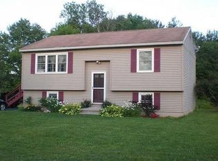 14 Hilltop Ave, Lewiston, ME 04240