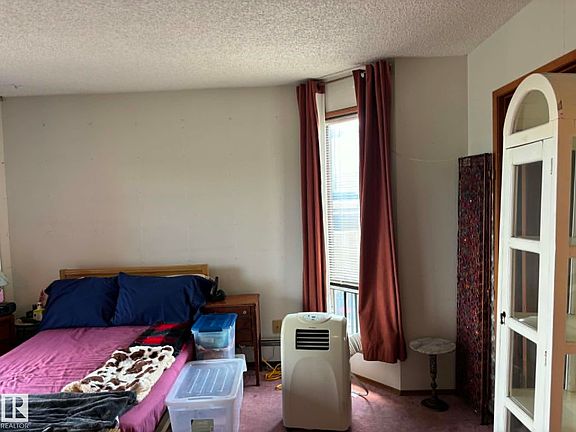 4th image of 10743 107th St NW #401