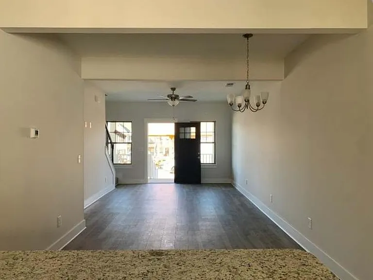 1505 White Tip Ln — Photo 8