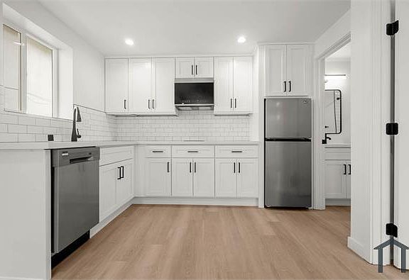 2nd image of 4320 Santa Rosalia Dr #4010