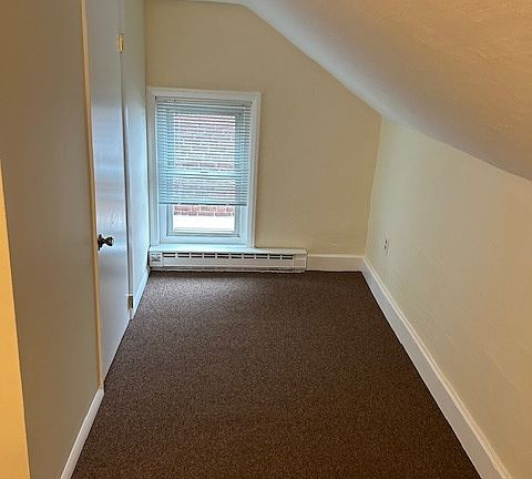 3rd image of 942 Delaware Ave #16802774
