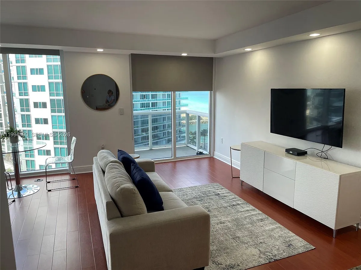 Building Photo - 10275 Collins Ave #1205