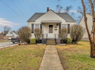 1442 E Ten Mile Rd, Ferndale, MI 48220