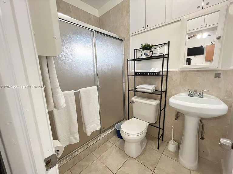 3054 NW 18th St #2 — Photo 6