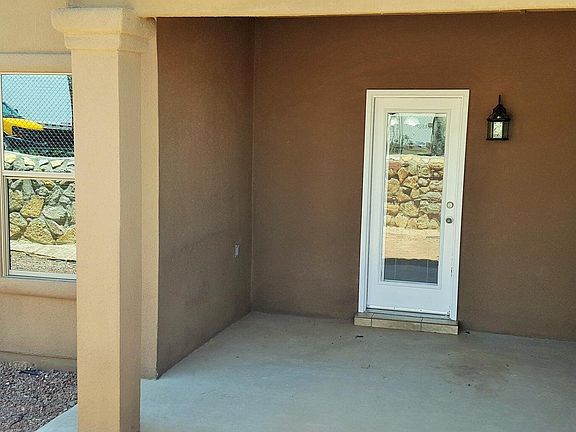 4th image of 11727 Dos Palmas Dr #A