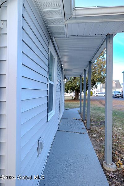 3rd image of 474 Summer Street