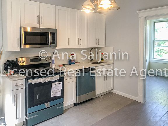 3rd image of 31-67 38th St Unit 2R