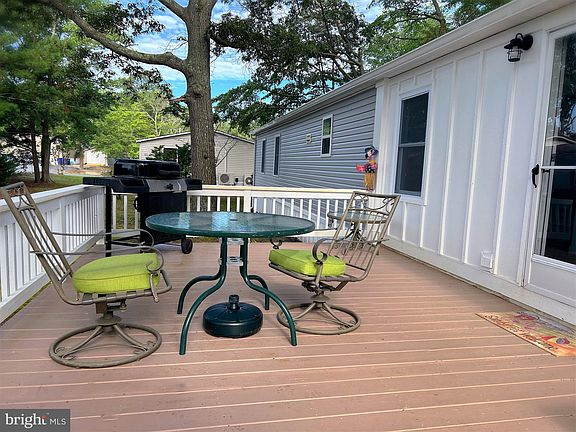 5th image of 25902 Persimmon St #38351