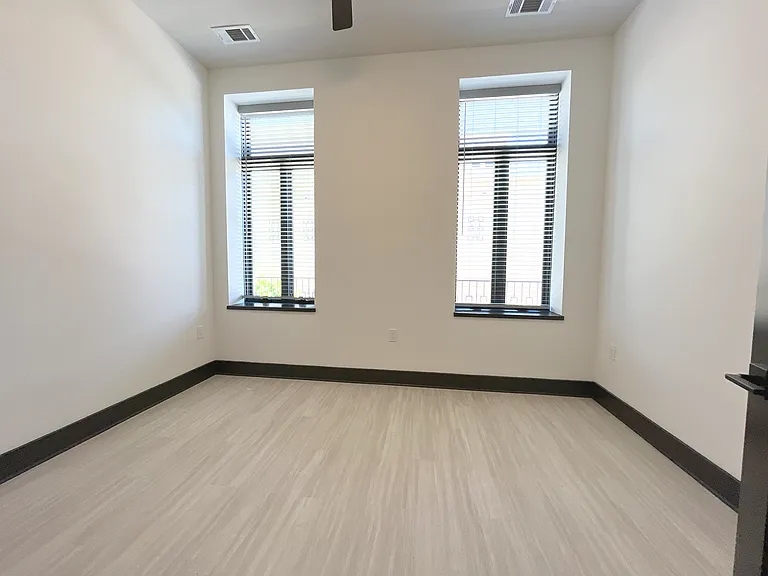 909 Ellis St #207 — Photo 9