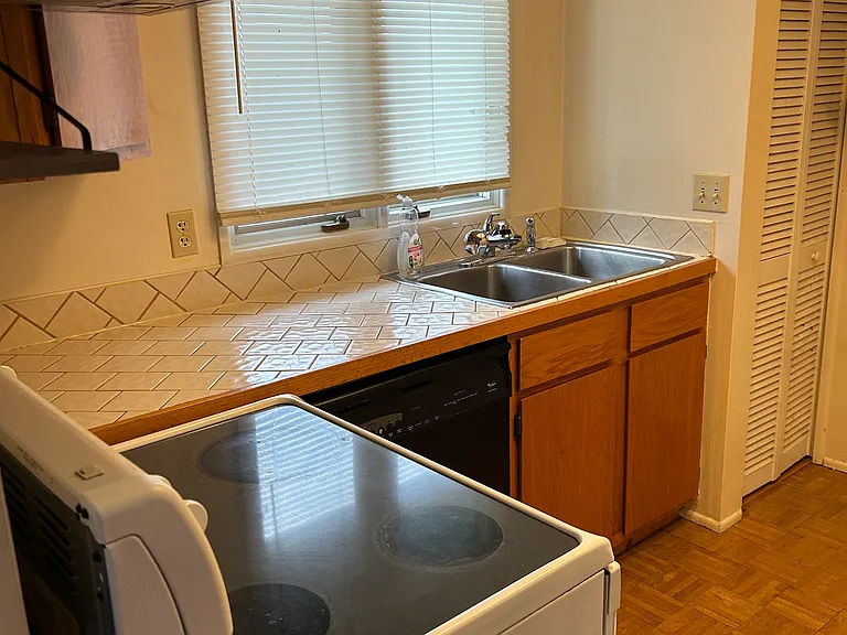 3712 Parkhill Ave — Photo 12