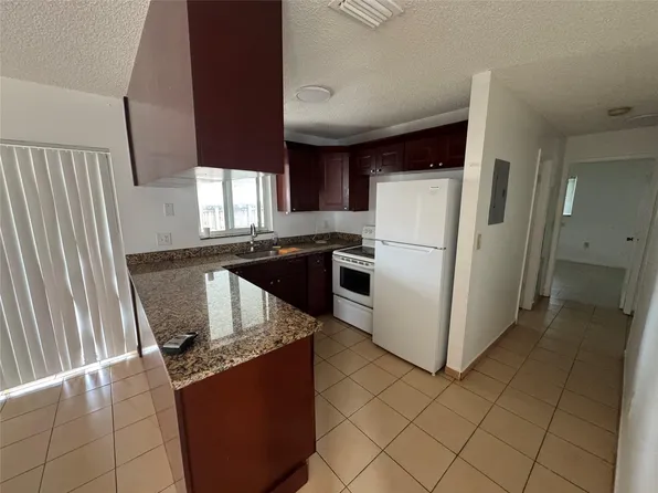 2842 SW 36th Ct, Miami, FL 33133