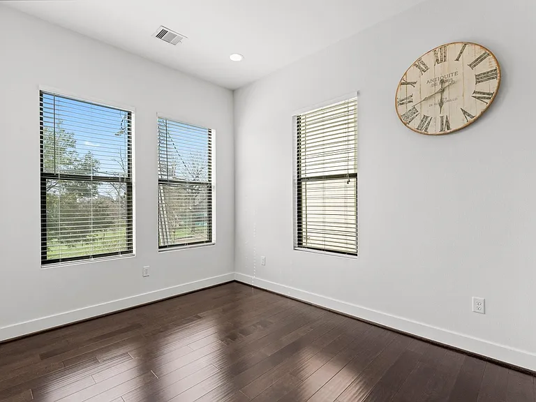 2909 Gillespie St #A — Photo 20