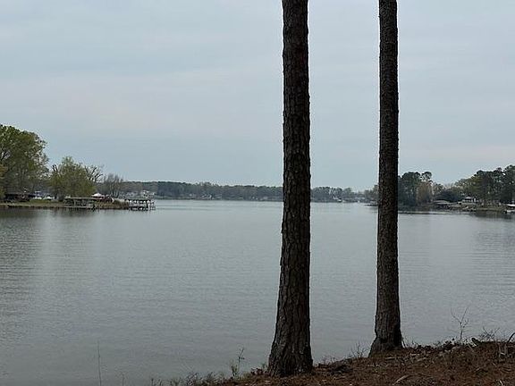 2nd image of Rabbit Run Rd