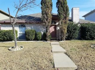 1724 Straus Rd, Cedar Hill, TX 75104